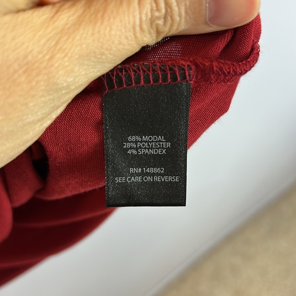 Torrid Elegant Modal Blend Red Women's Top Size 2 - Picture 7 of 10